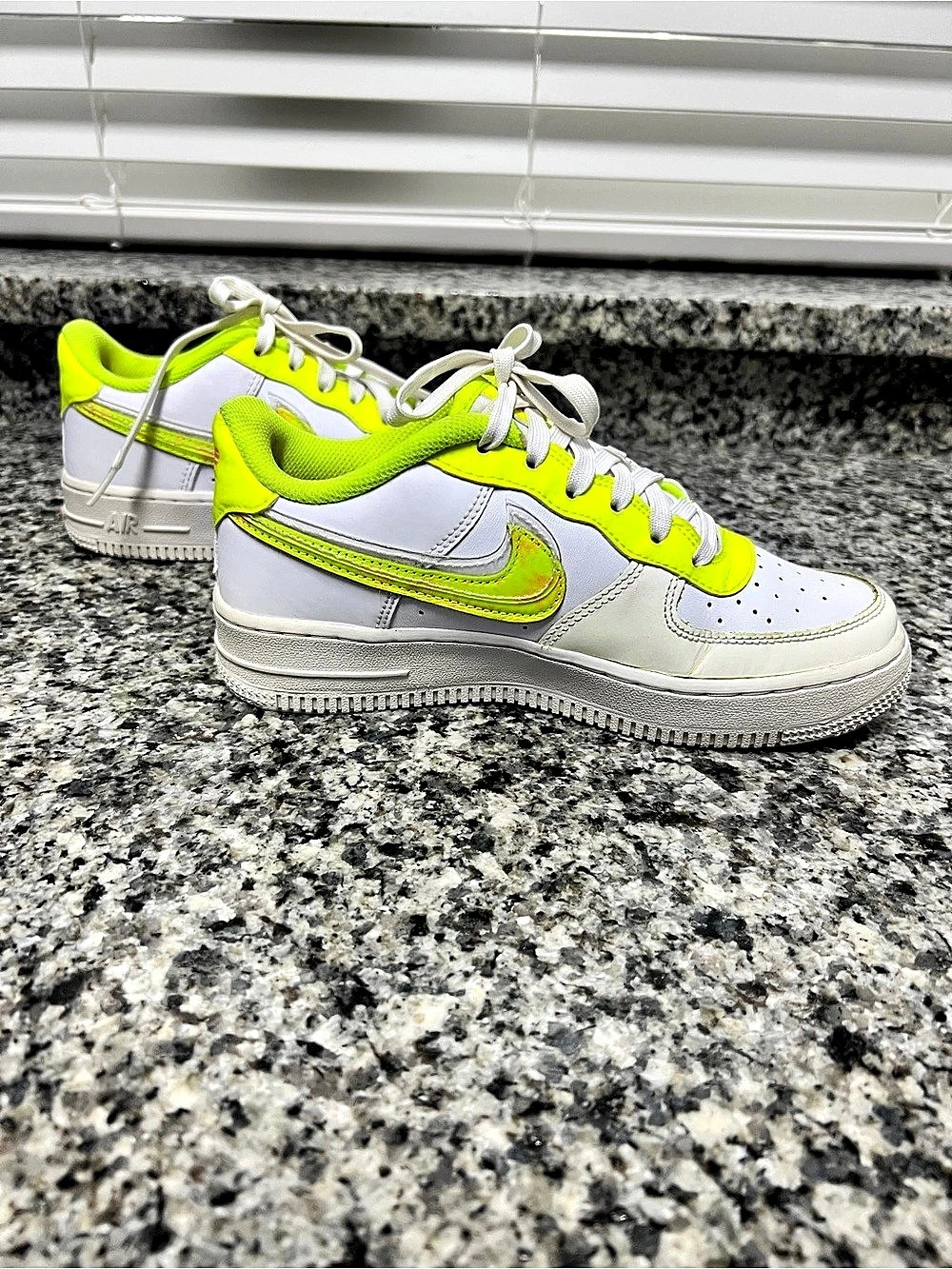 Nike Air Force 1 Low LV8 GS 'Wear Away Volt' big girl size 4Y